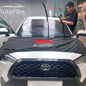 Dán Phim Cách Nhiệt Cho Toyota Corolla Cross