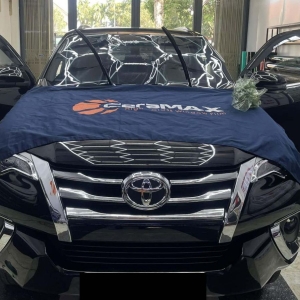 Dán Phim Cách Nhiệt Cho Toyota Fortuner