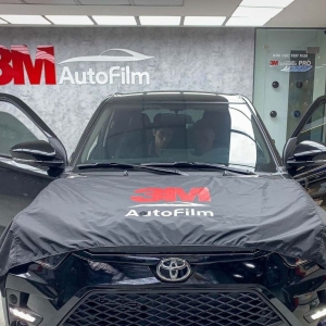 Dán Phim Cách Nhiệt Cho Toyota Raize