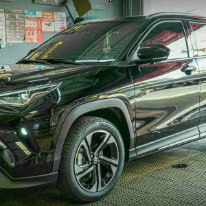 Dán Phim Cách Nhiệt Cho Toyota Yaris Cross