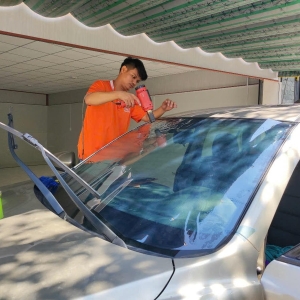 Dán Phim Cách Nhiệt Ô Tô 