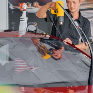 Dán phim cách nhiệt ô tô tại Bình Tân