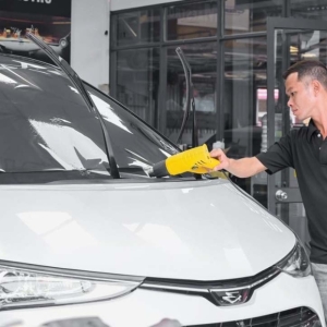 Dán phim cách nhiệt ô tô tại Tân Bình